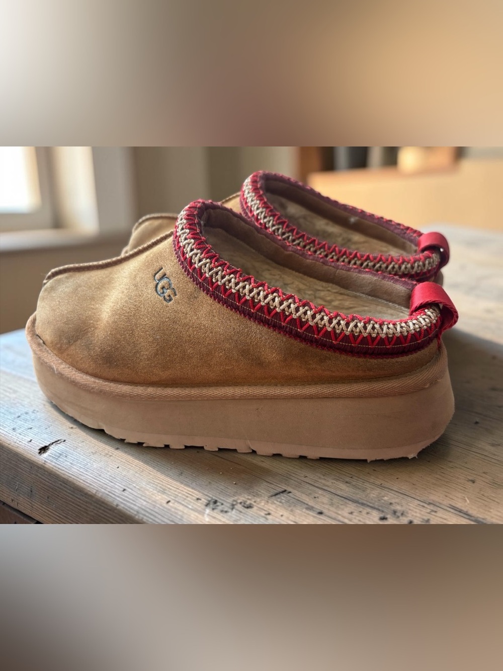 UGG Tazz Chestnut Suede Platform Slippers | Fits Women’s 7.5–8